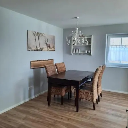 아파트 Stilvolle 2-zimmer-wohnung, 75qm In Lohr