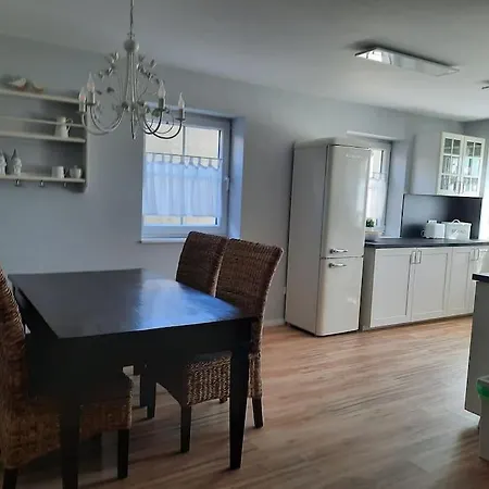 Stilvolle 2-zimmer-wohnung, 75qm In *